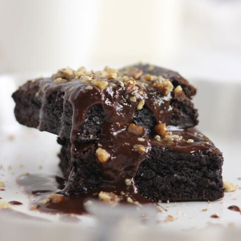 Classic Fudge Browniya (6 Pieace)